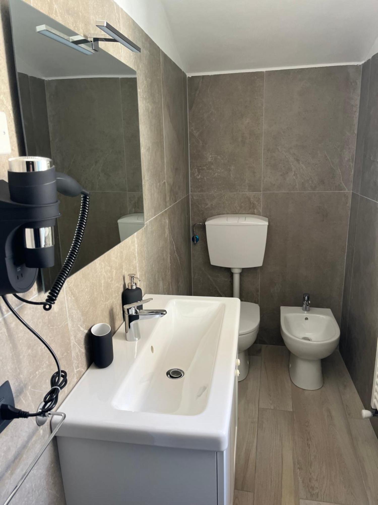 Il Ginepro Apartment ซานมีเนียโต ภายนอก รูปภาพ